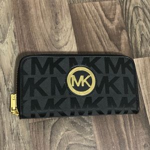 Knockoff MK wallet